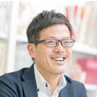 江玉 睦明教授写真